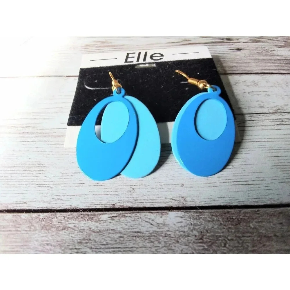 Vintage 1980s Two-Tone Blue Oval Earrings by Elle on Original Card